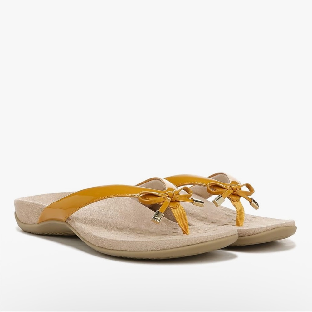 Vionic Women's Mustard Yellow Sandals